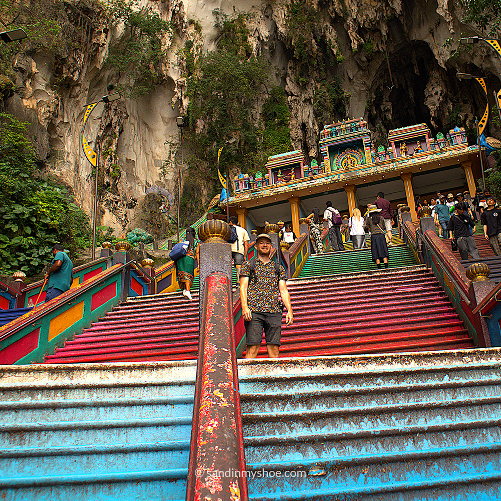 Petteri at the stairs of batu caves.