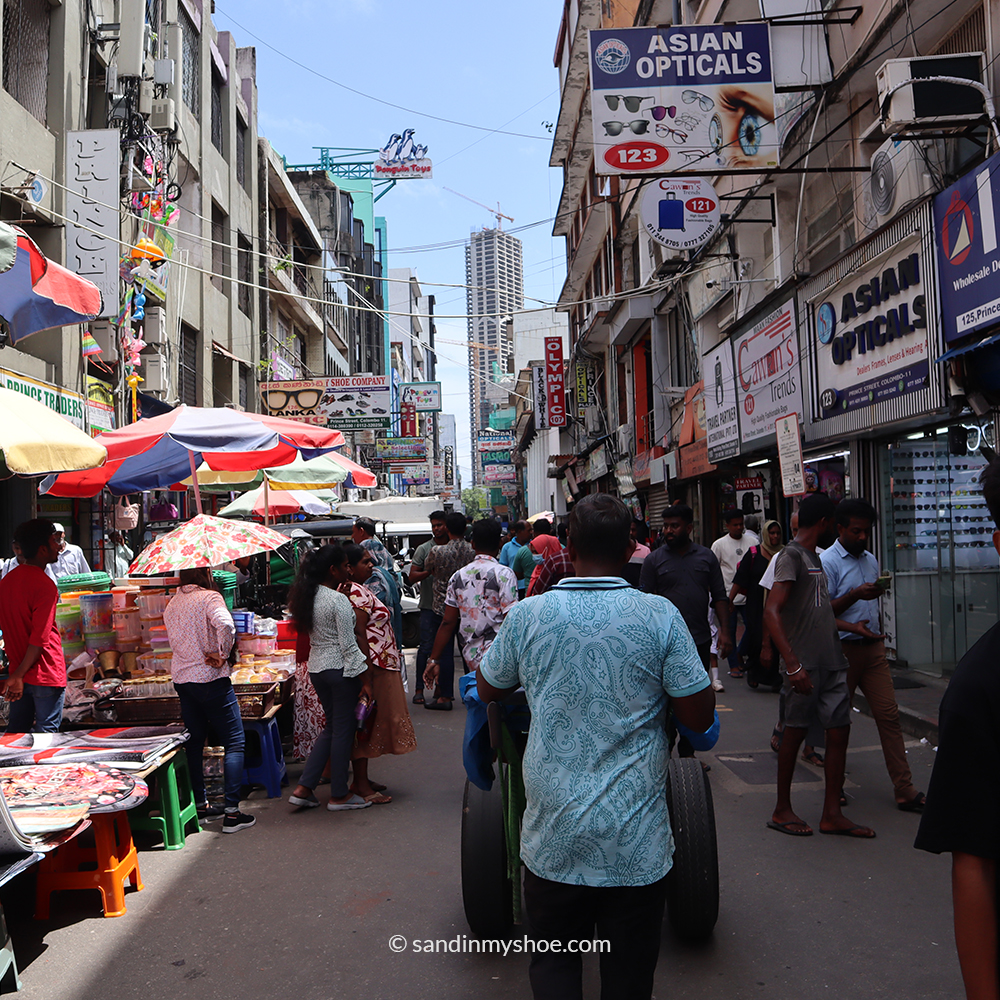 Bustling Pettah Market in Colombo — one of the top Colombo things to do for culture and chaos