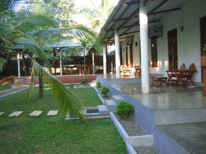 Homestay in Anuradhapura, Sri Lanka for cost-conscious travelers. Great travel experience.