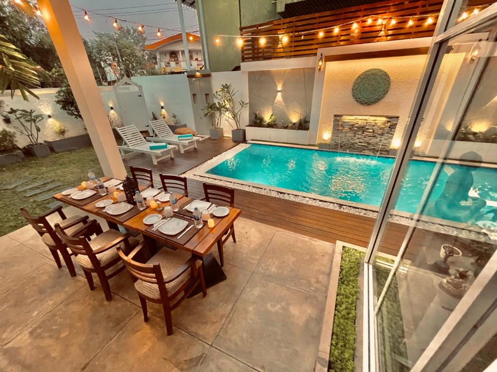 Budget-friendly hotel in Negombo, Sri Lanka for a low-cost trip