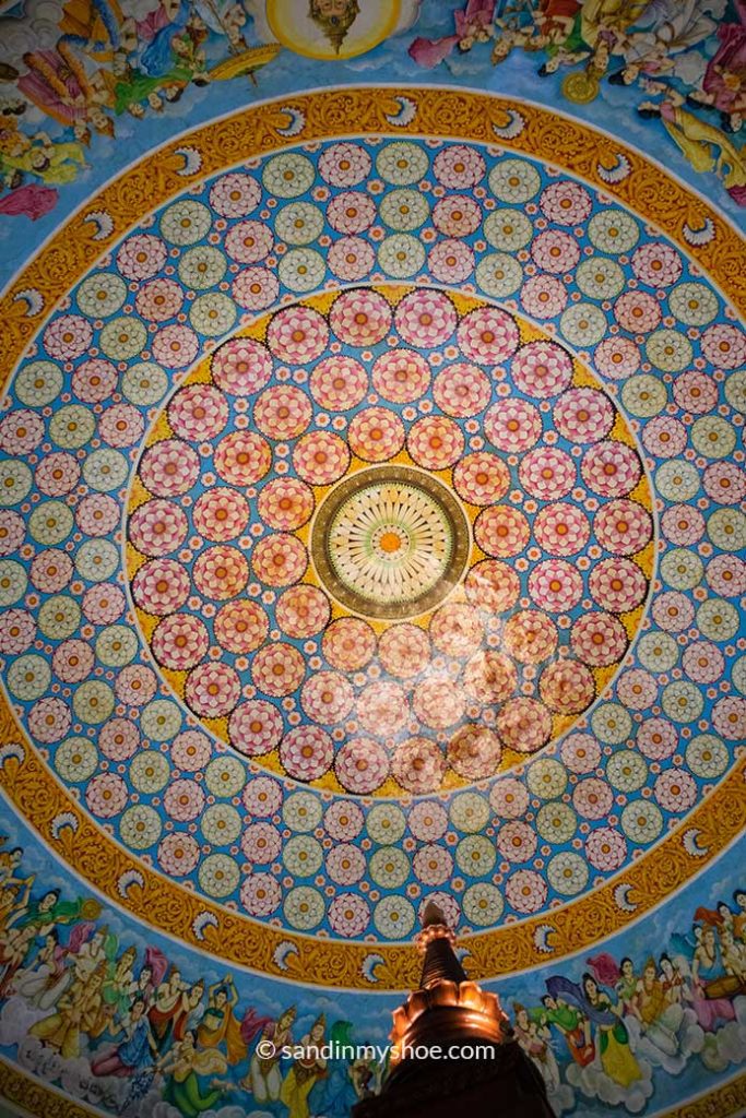 Ceiling of Asgiri Maha Vihara Pirivena Temple — one of the sights worth visiting when planning what to do in Kandy, Sri Lanka
