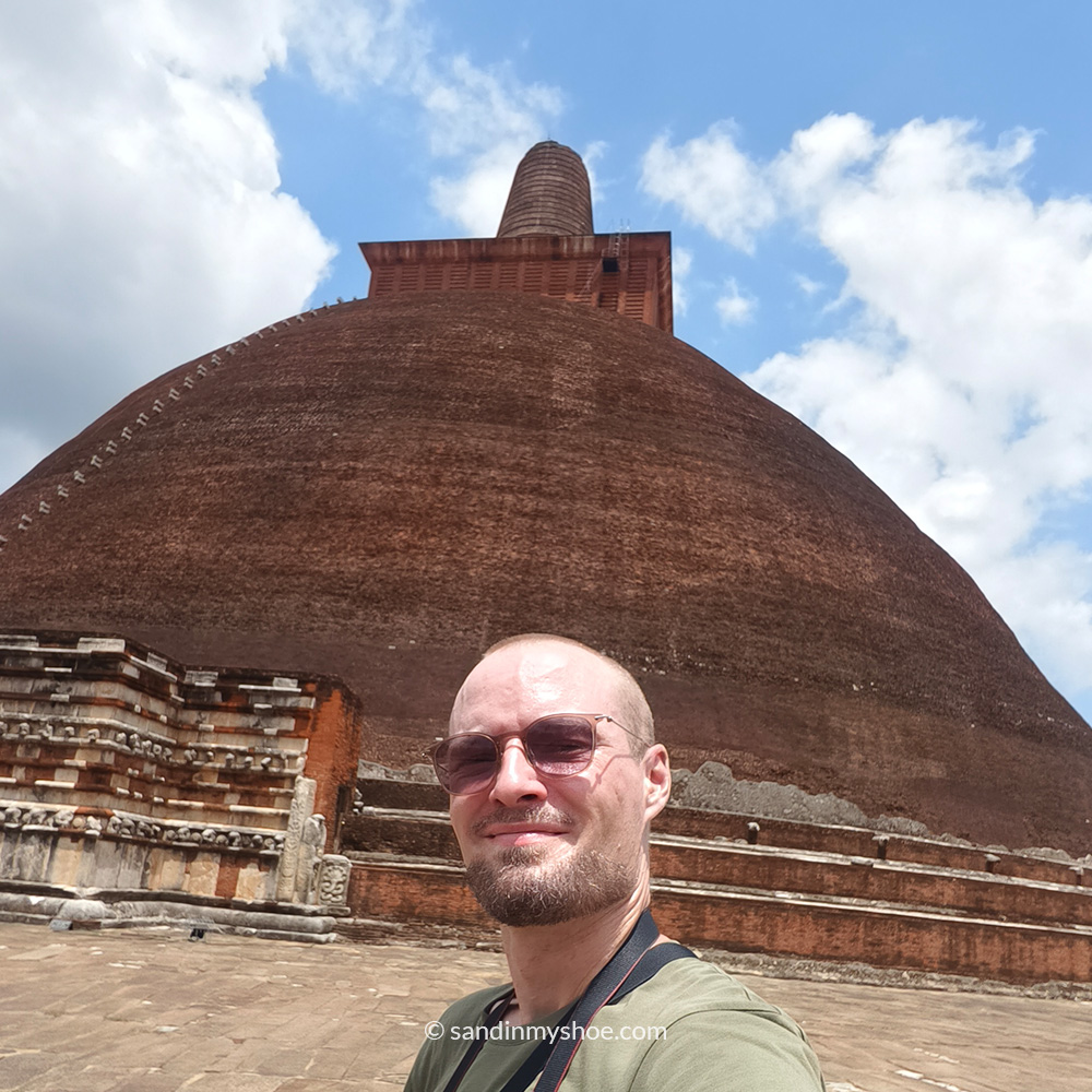 Petteri with Jetavanaramaya Stupa in Anuradhapura, Sri Lanka