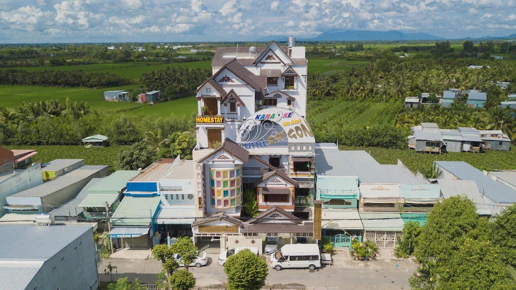 Build of Little Sai gon hotel in Chau Doc