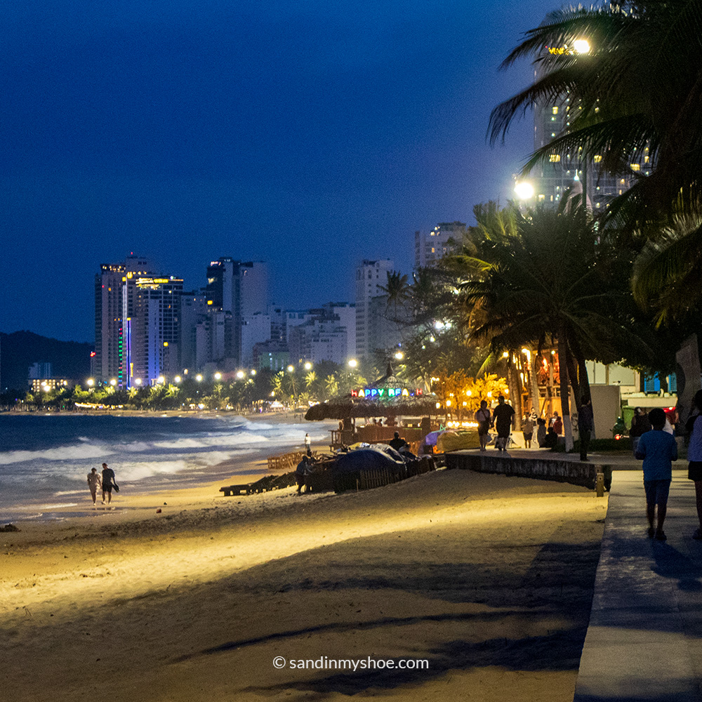 Nha trang beach at night