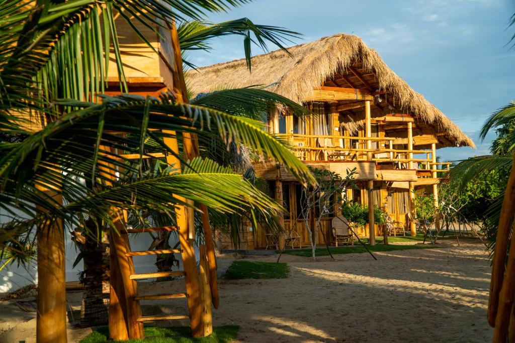 Cozy Cabanas in Pottuvil, village next to Arugam Bay.