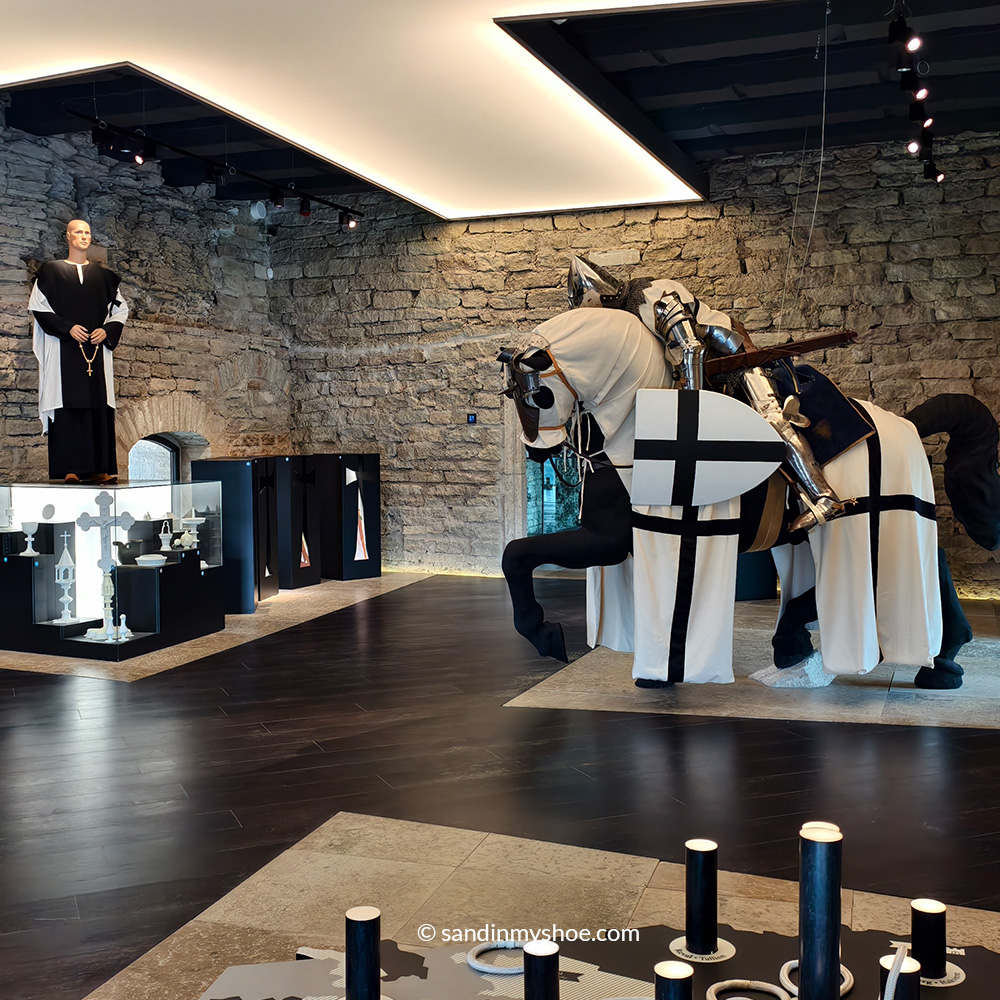 An exhibition of horse riding warriar in Narva castle.